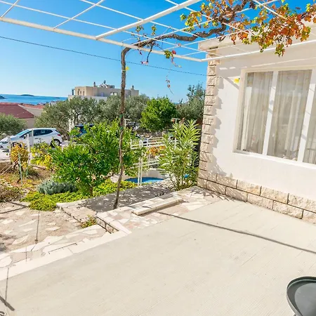 And Milka-jere Lejlighed