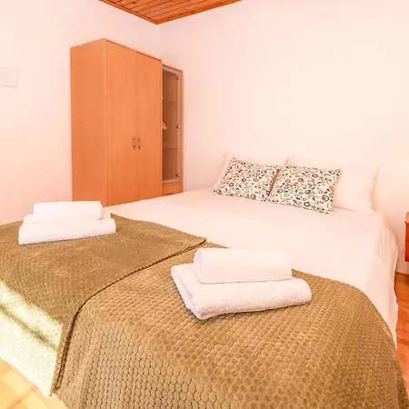 Apartament And Milka-jere