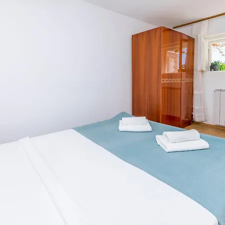 And Milka-jere Primošten